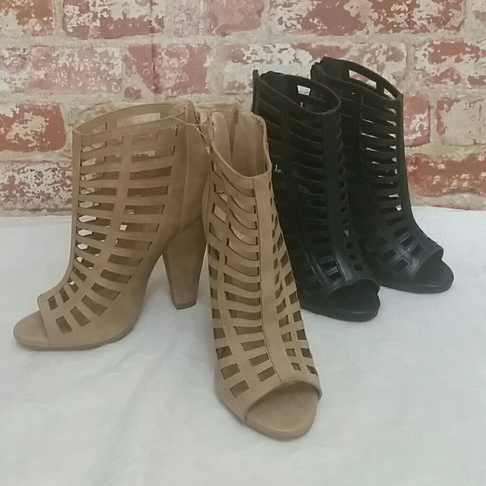 Shoes peep open toe caged sandal bootie tan beige New high heel back zipper sz 8